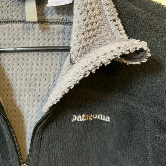Patagonia Black Fleece Zip Up Jacket, size small - Picture 5 of 8